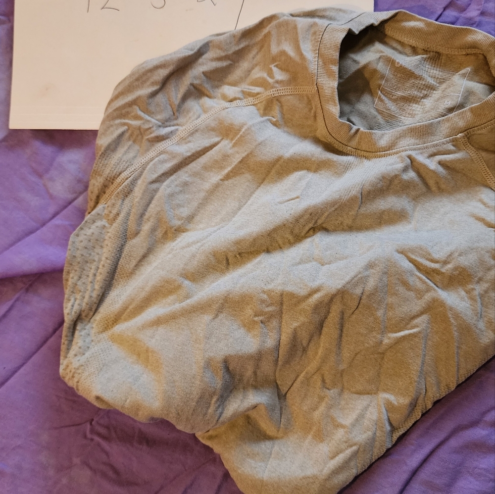 Figs Salta, Size Medium, unknown color.